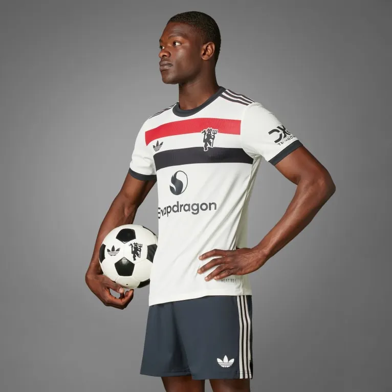 Manchester United 24/25 Authentic Tredjetrøye