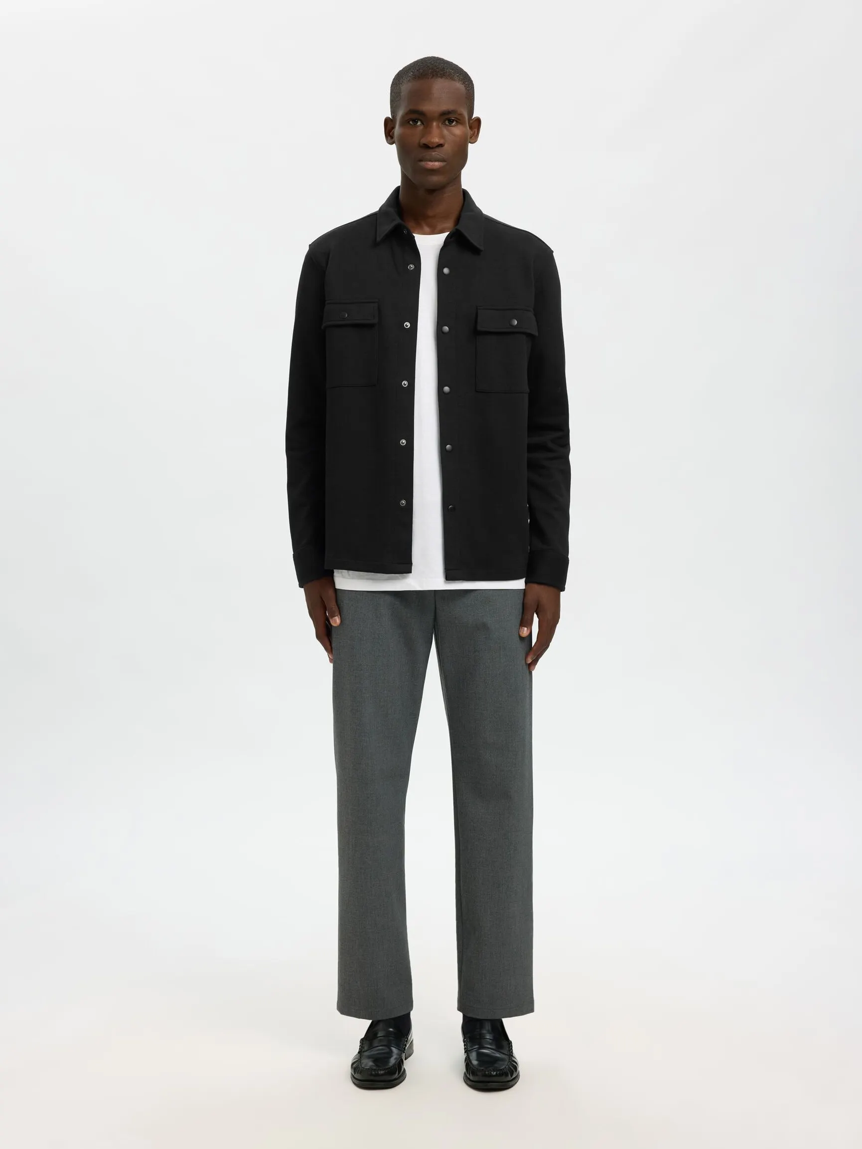 KLASSISK SKJORTEJAKKE