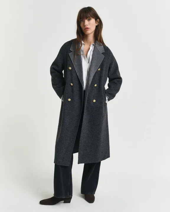 Rutete håndsydd kåpe i ull