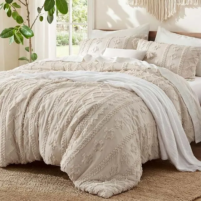 Bedsure Tufted Boho Comforter Set Queen, Bedroom Decor Bedding Set Beige | Soft Breathable Polyester,Fluffy Texture ,3 Pieces Gift For Girls Women,Marshmallow,All Seasons,Machine-washable,OEKO-TEX