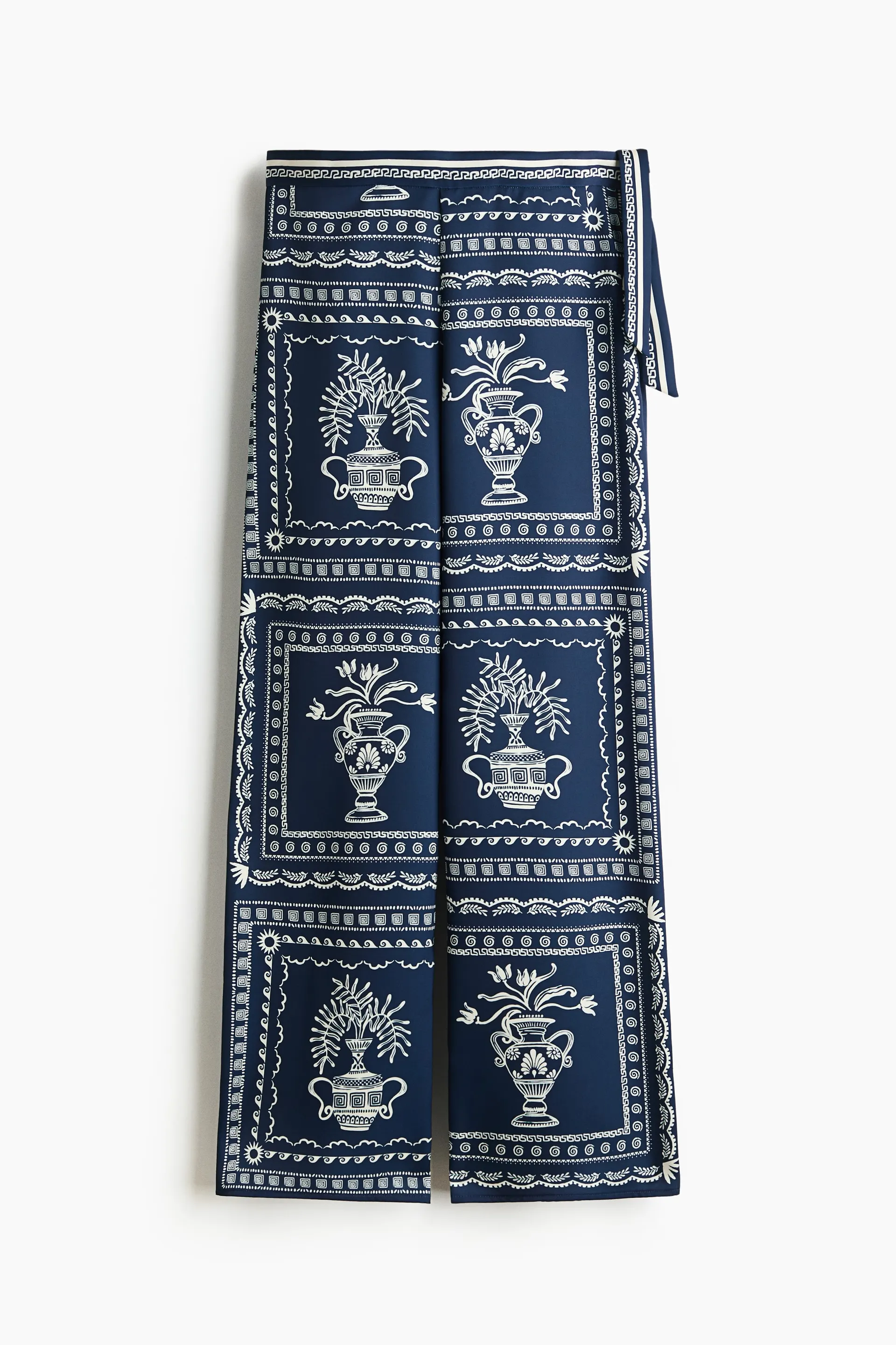 Pantalón estampado con lazos