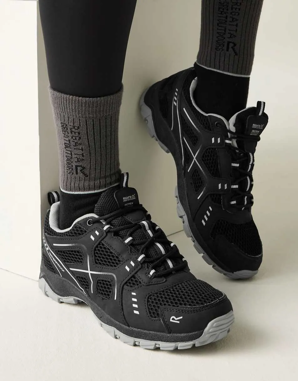 Regatta Vendeavour waterproof walking shoes in black cyberspace