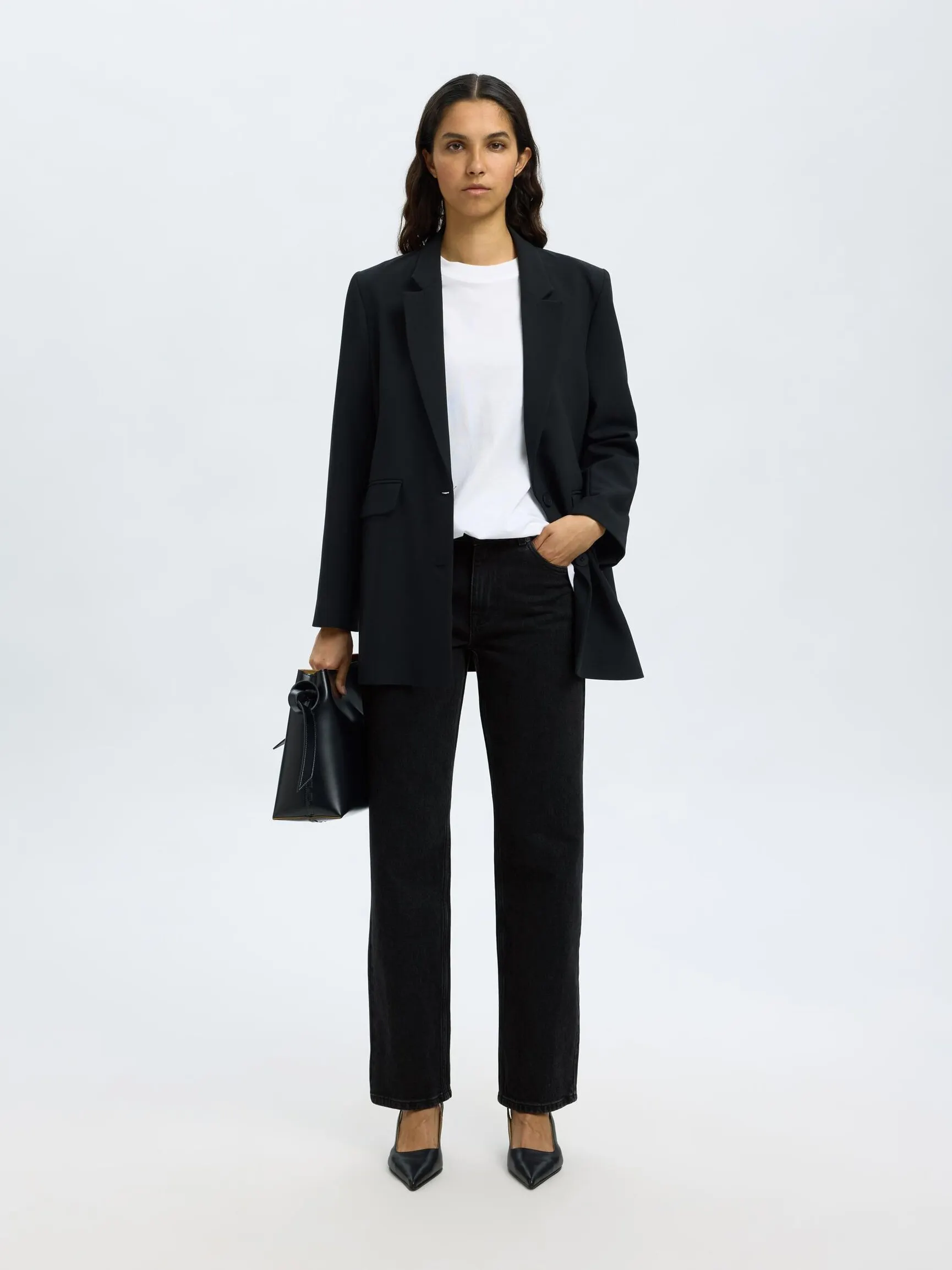MID WAIST STRAIGHT FIT JEANS