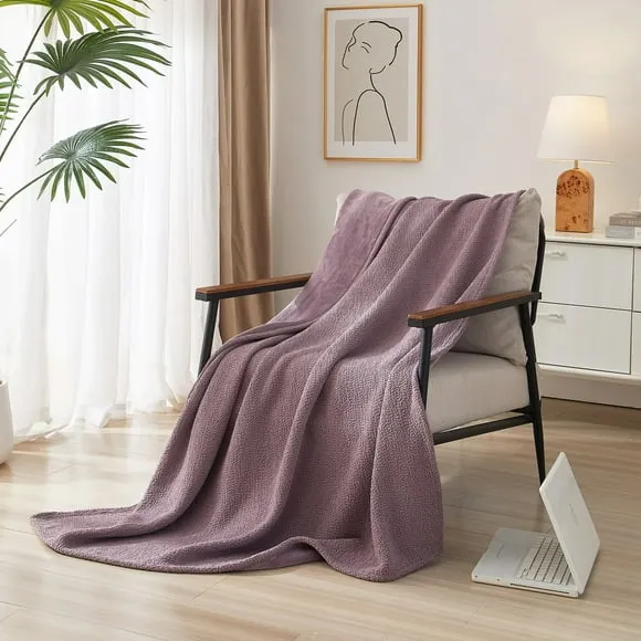 Mainstays Reversible Cozy Boucle Chenille Plush Throw, Purple 50" x 70"