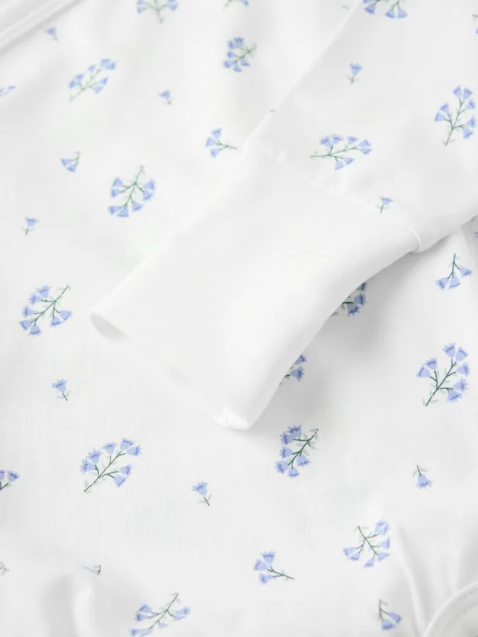 Kan forlenges i skrittet og på ermene