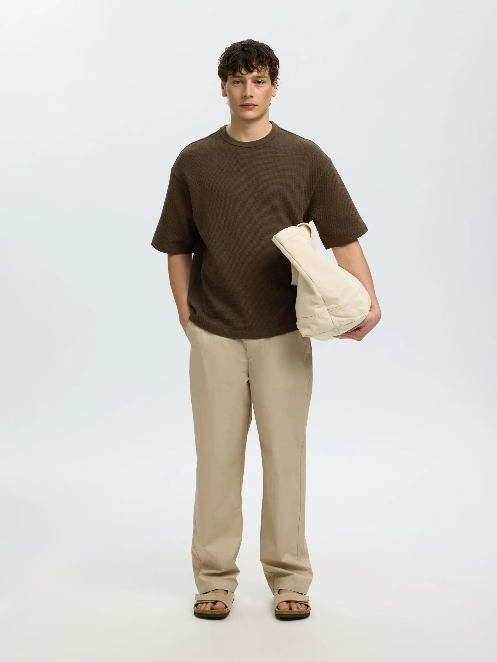 RELAXED FIT T-SKJORTE