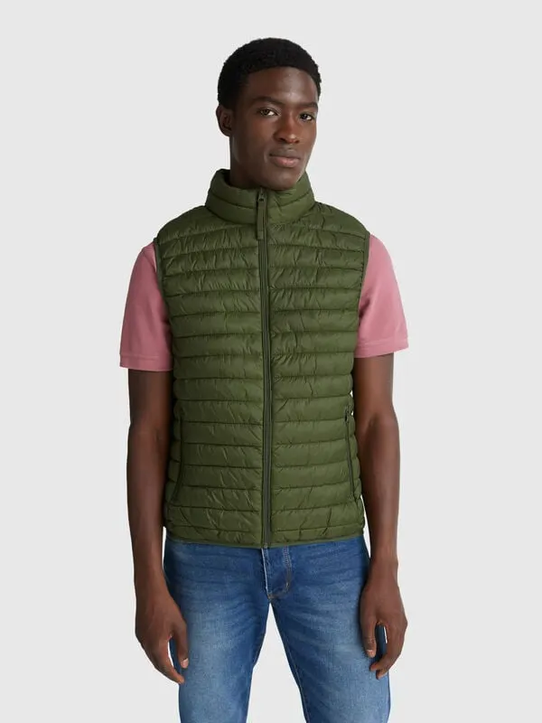 Regular fit padded vest