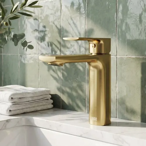 Davidson Single Hole Single-Handle Bathroom Faucet in Matte Brushed Gold
