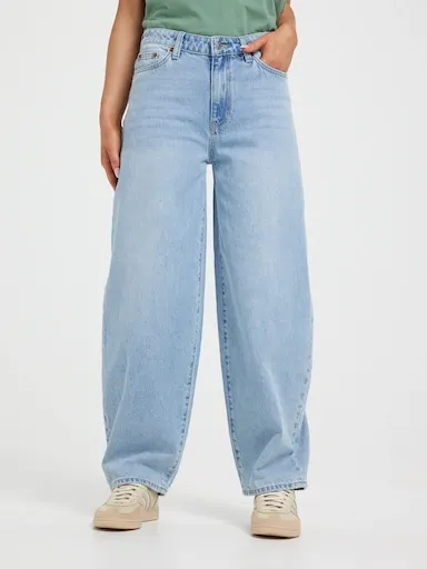 Riders By Lee Mid Barrel Jean In Brightside Fade