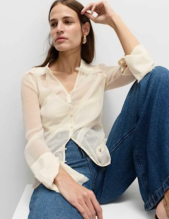 Hemd mit Kragen und Nahtdetail