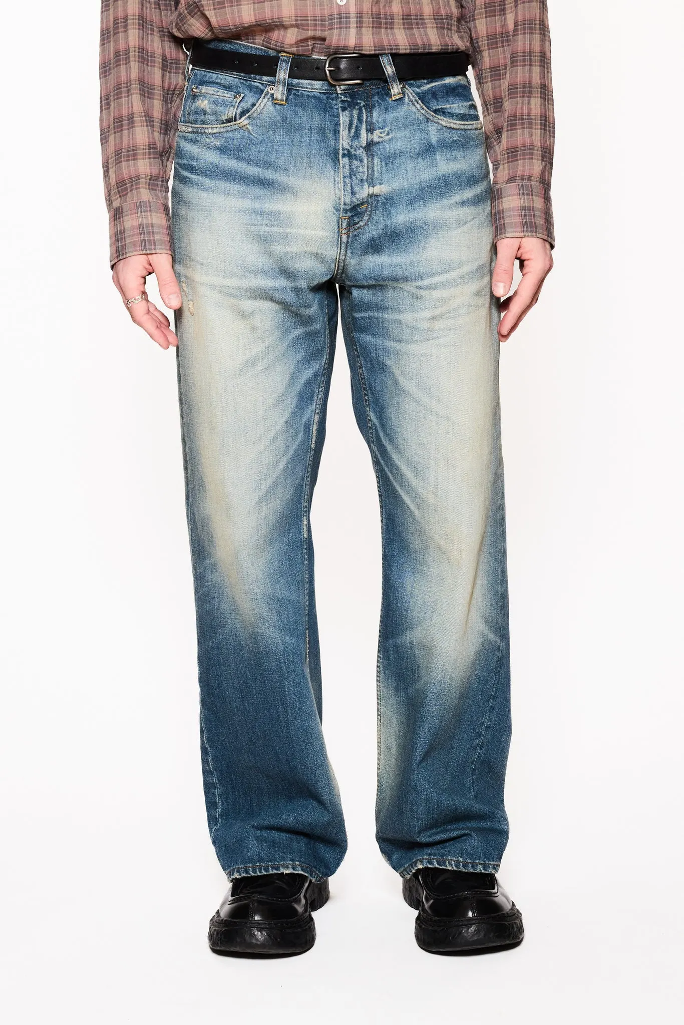 Loose-Fit Jeans