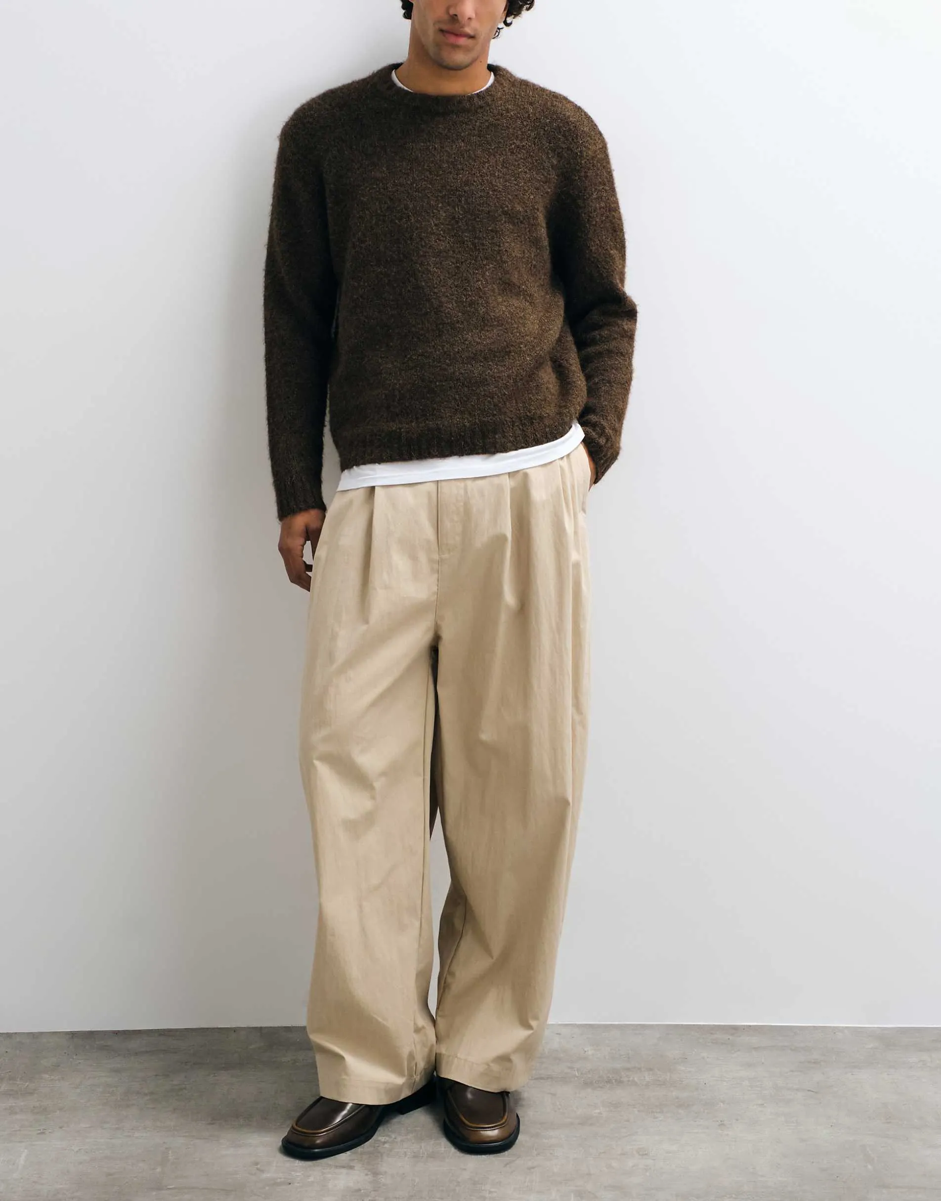 Cernucci pleated barrel leg trousers in beige