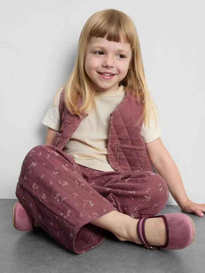 1–9 ans | T-shirt, pantalon et veste sans manches