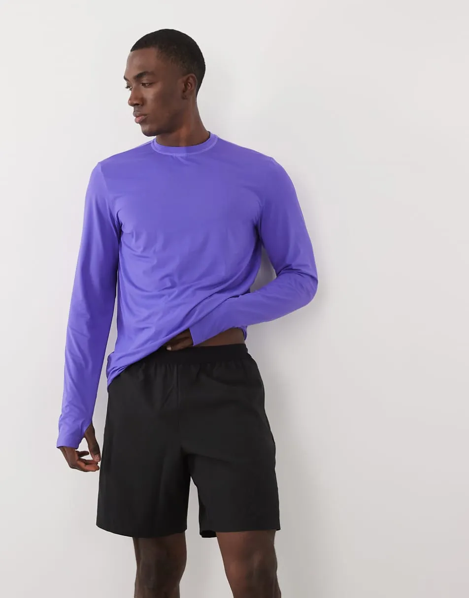 4505 7"" woven training shorts with elastic waist band and zip pockets in black