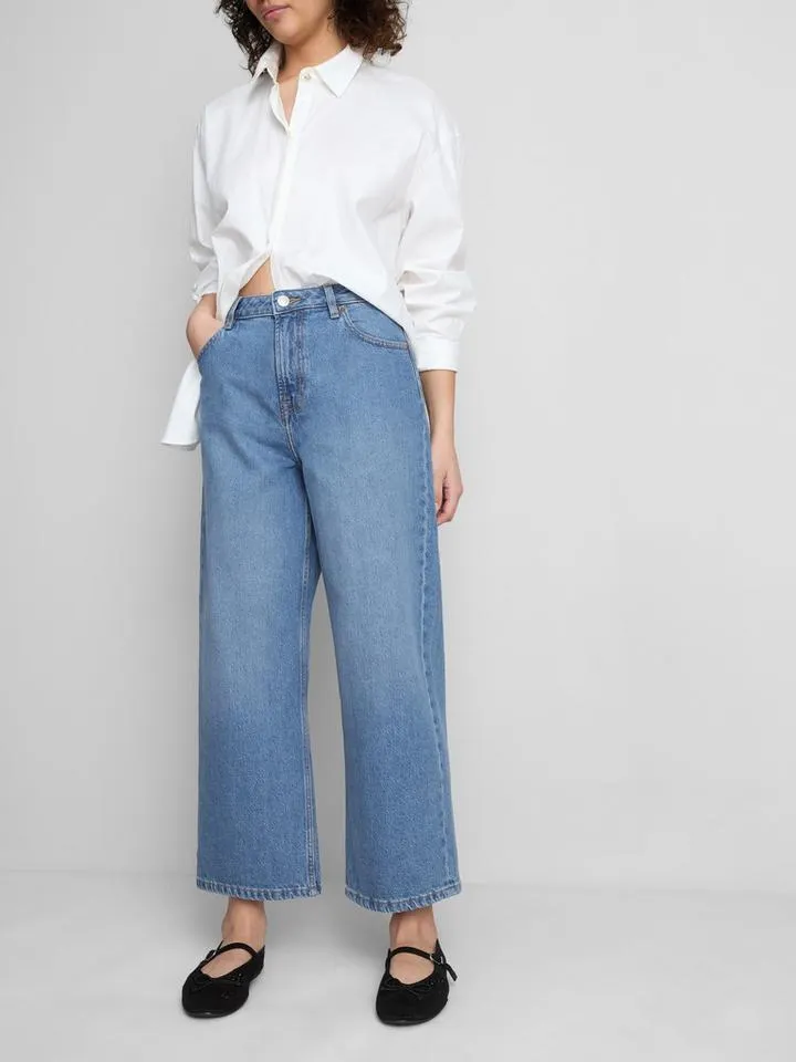 Jean court ample