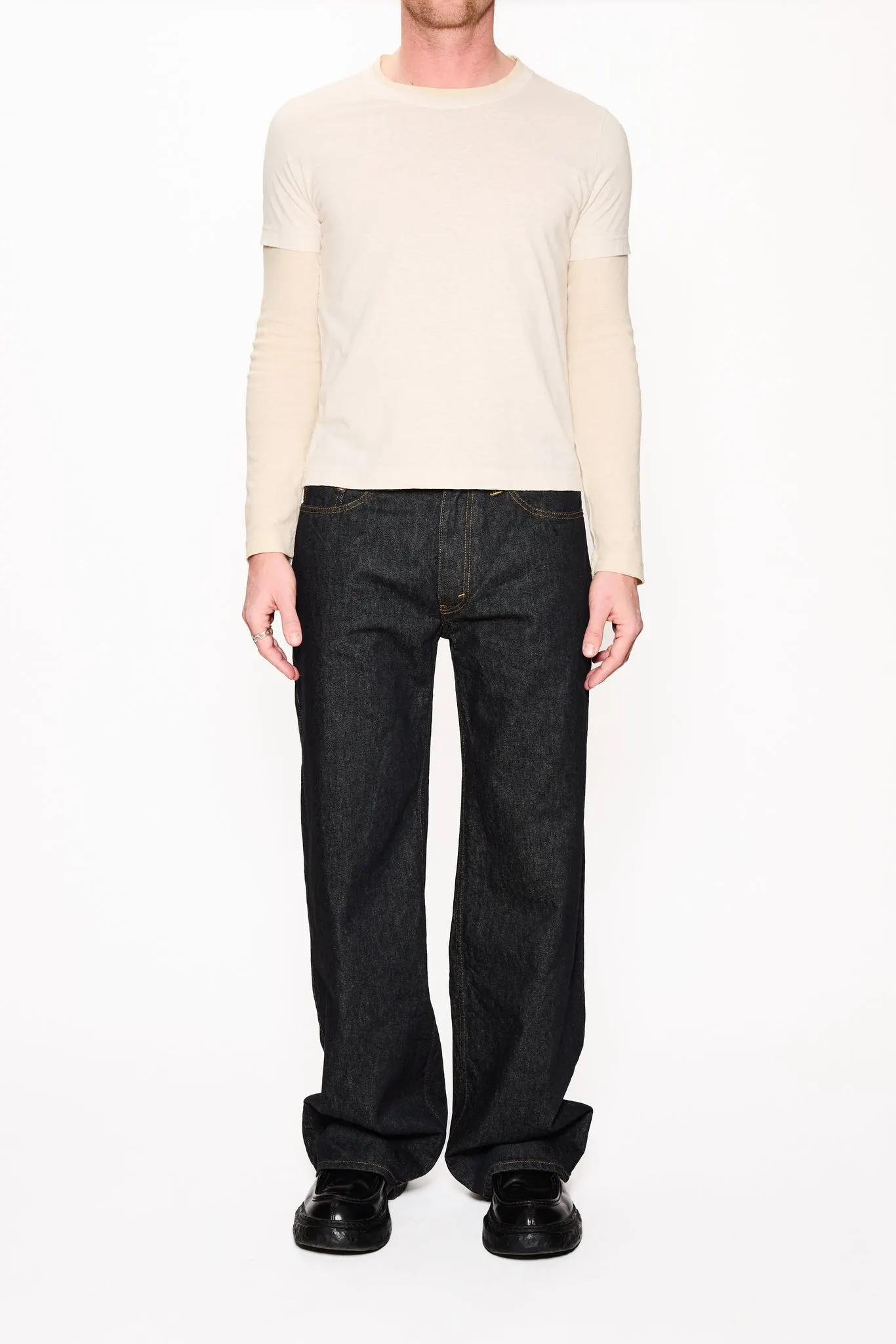 Low-Waist Wide Leg Jeans