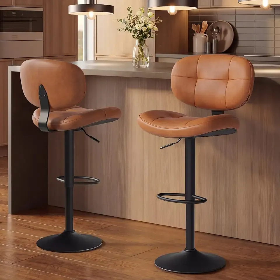 VASAGLE Bar Stools Set of 2, Height Adjustable Kitchen Barstools, Swivel Bar Chairs with Back and Footrest, Quilt PU Leather Surface, Dining Room, Counter, Steel, Caramel Brown ULJB150K101S