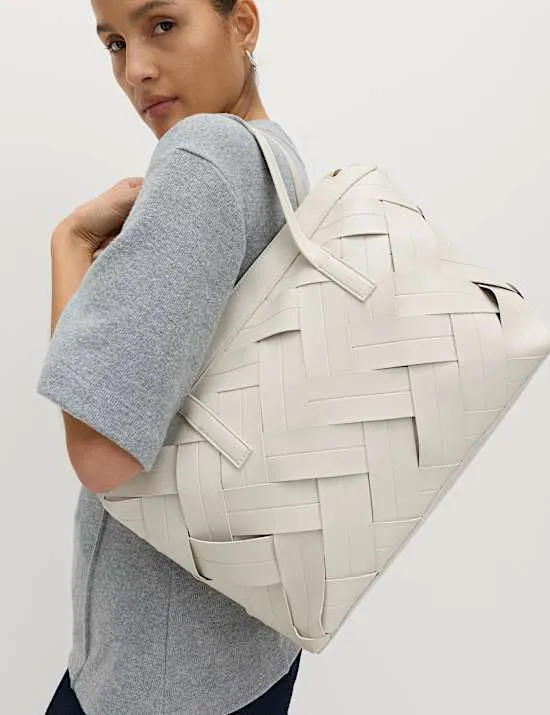 Schultertasche aus geflochtenem Kunstleder