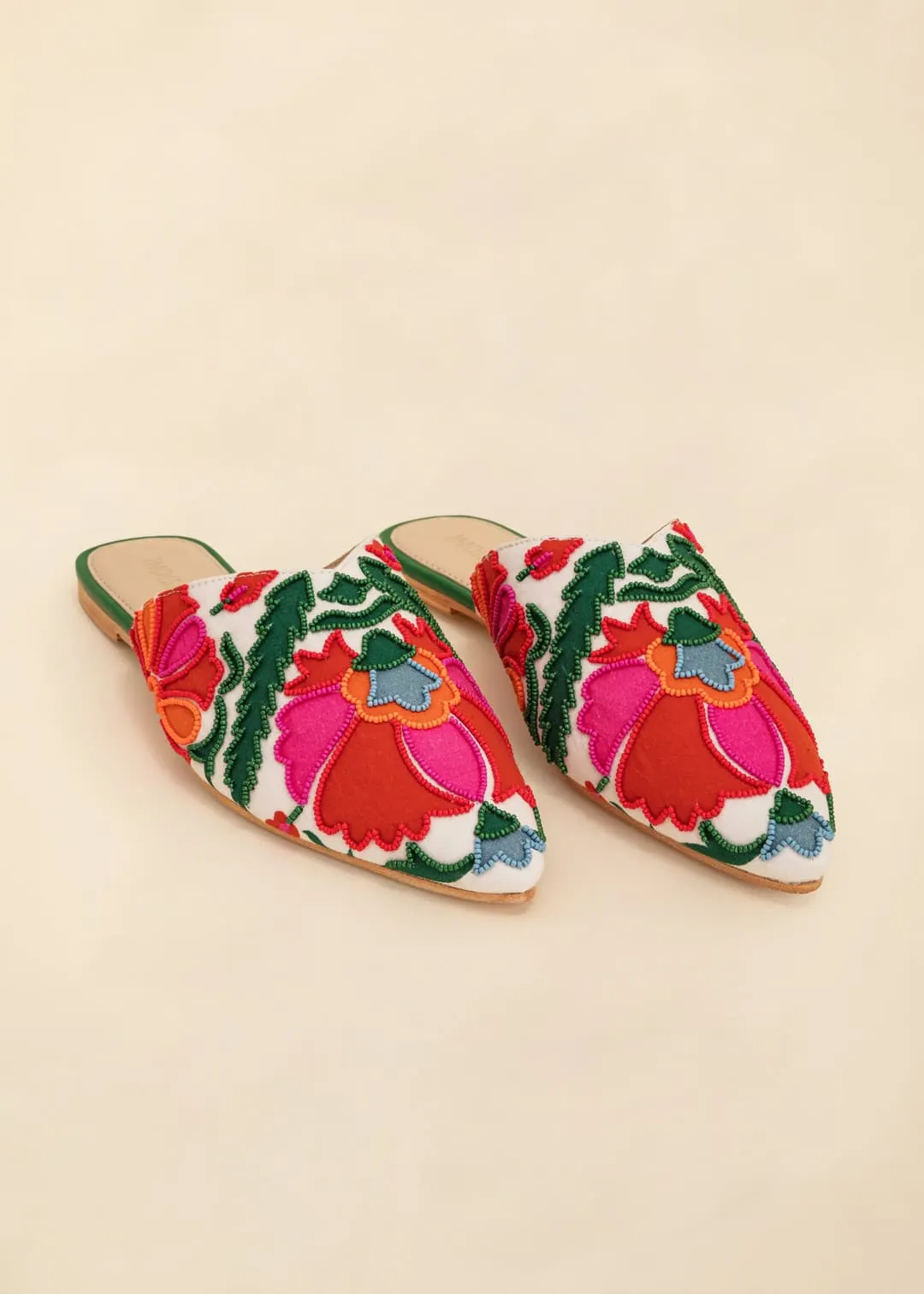 Broderade mules