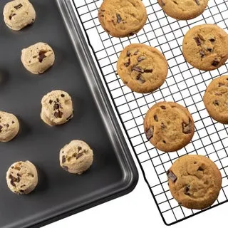 David's Cookies 90-piece Gourmet Chocolate Chunk Frozen Cookie Dough