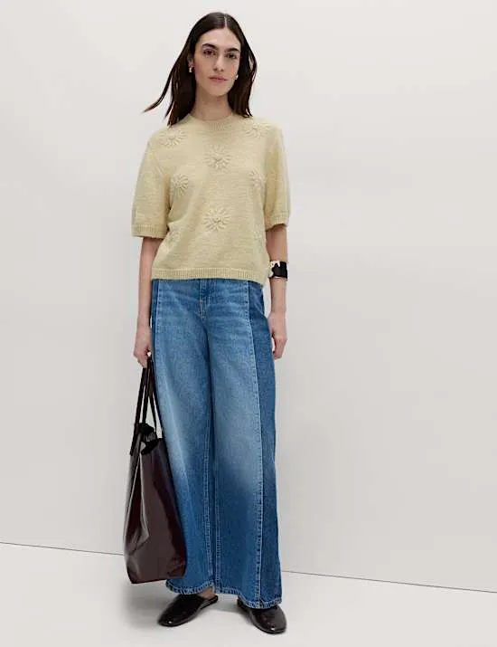 Strukturiertes Strickoberteil im Blümchendesign mit Wollanteil