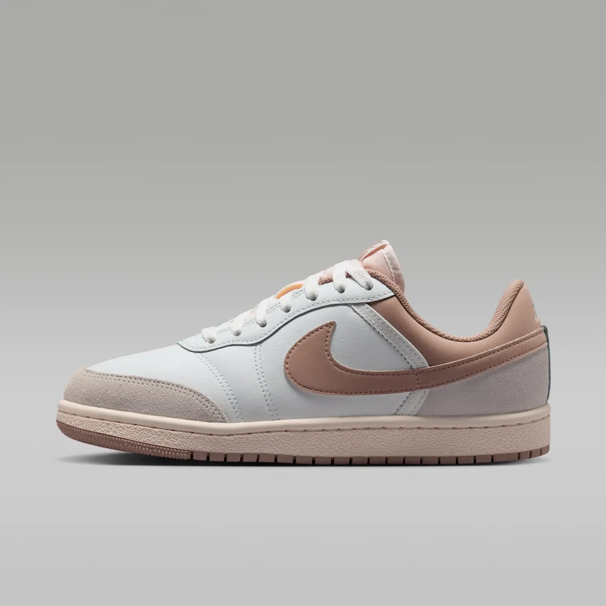 Air Jordan Skyline Low