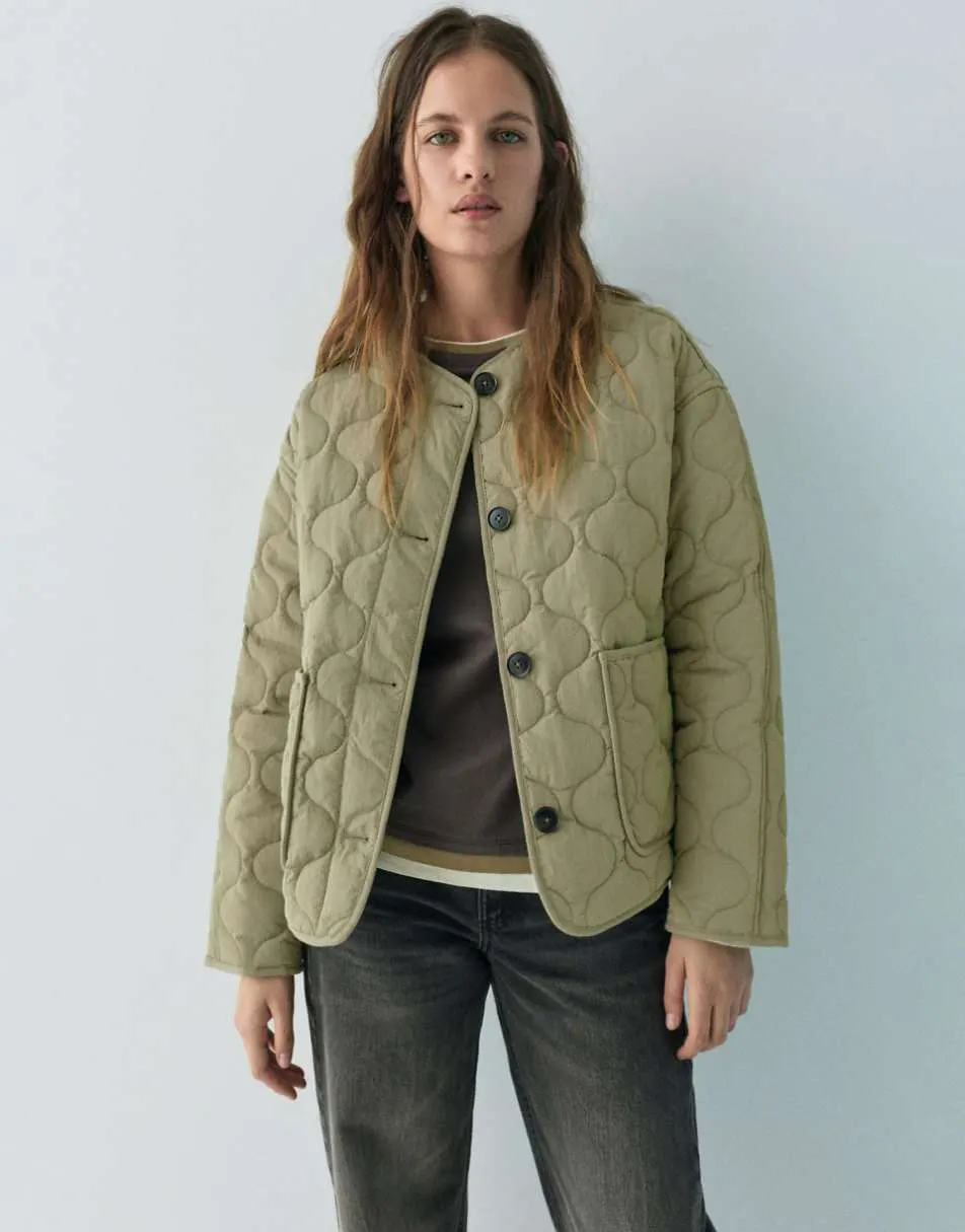 Pull&Bear Lightweight padded jacket in khaki
