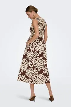 Vestido midi con vuelo