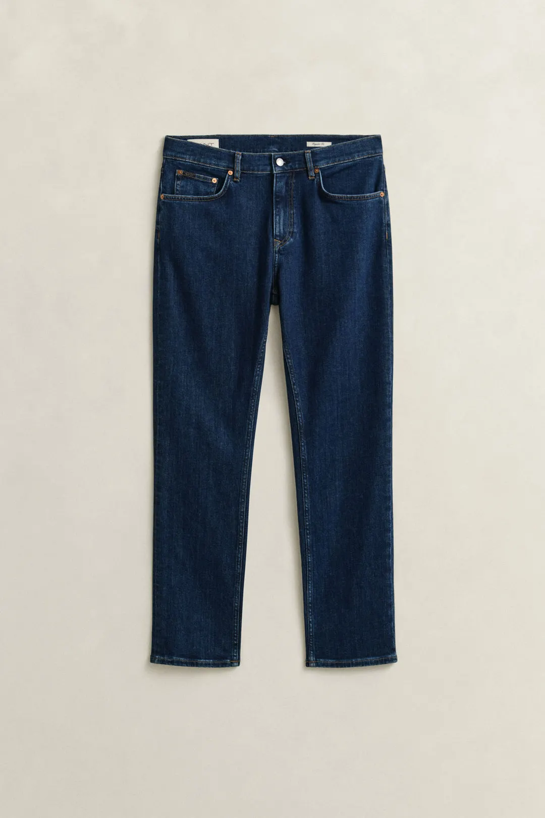 REGULAR FIT CLEAN WASH JEANS