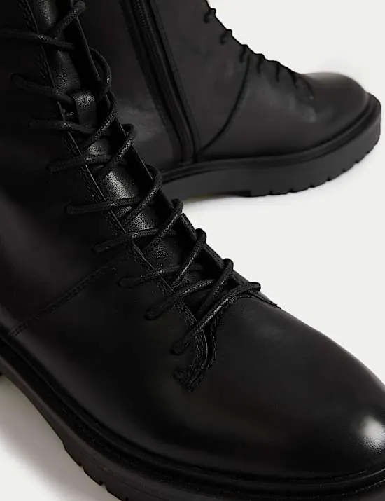 Schnürstiefeletten aus Leder