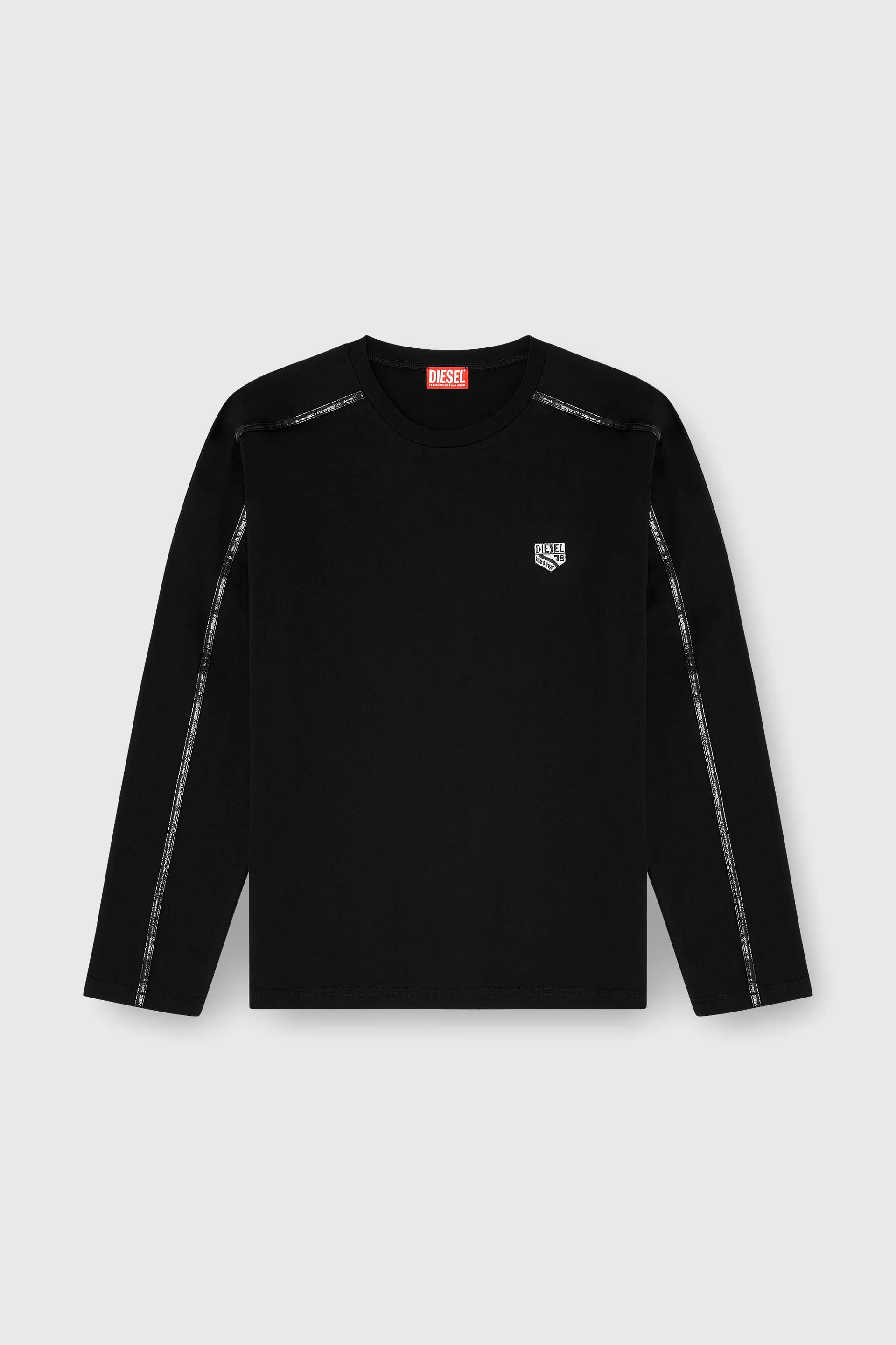 Long-sleeve T-shirt with tonal trims