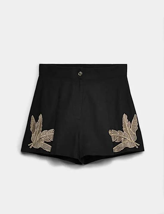 Strandshorts mit hohem Baumwollanteil und Palmen-Stickerei