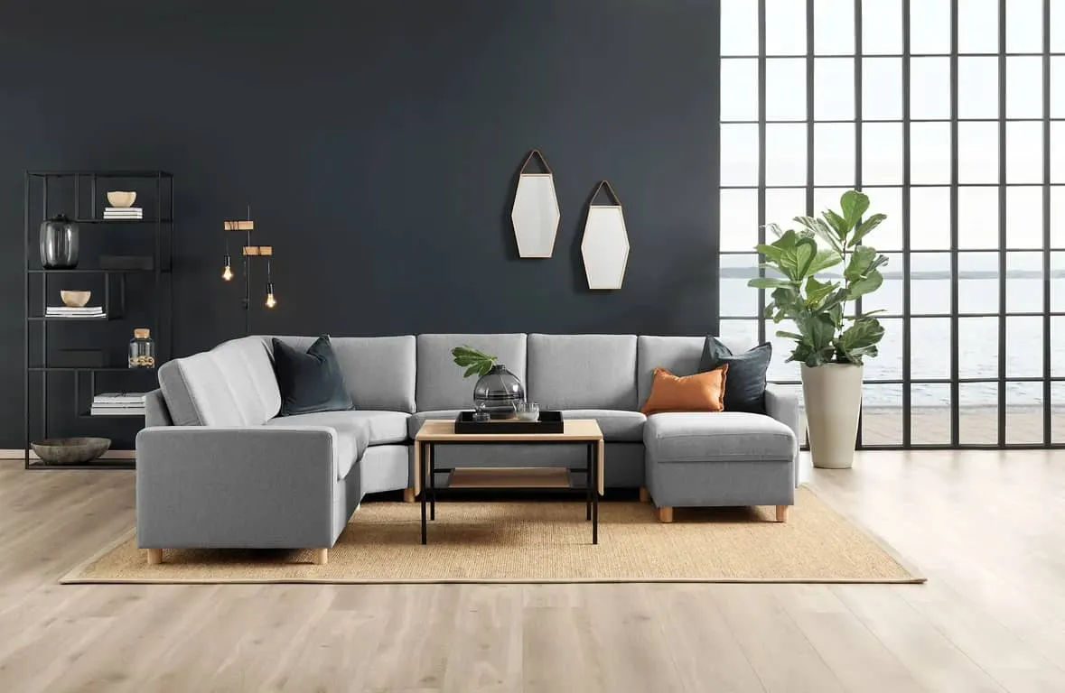 Sone lav hjørnesofa Modulsofa. 2 seter + stort hjørne + 2 seter + sjeselong med recliner i stoff Atlas, armlene J.
