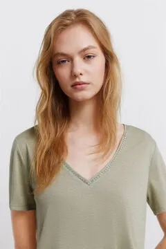 Camiseta manga corta cuello uve