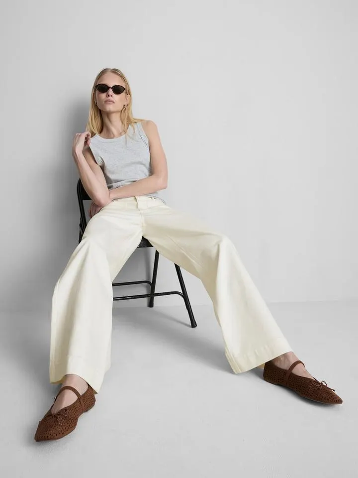 Jean ample avec poche sur le devant