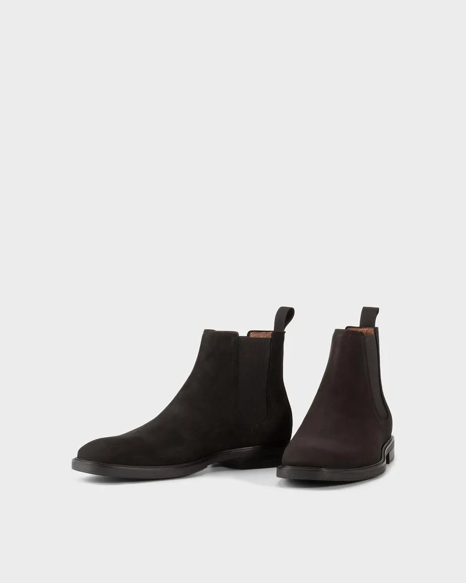 Andrew Boots