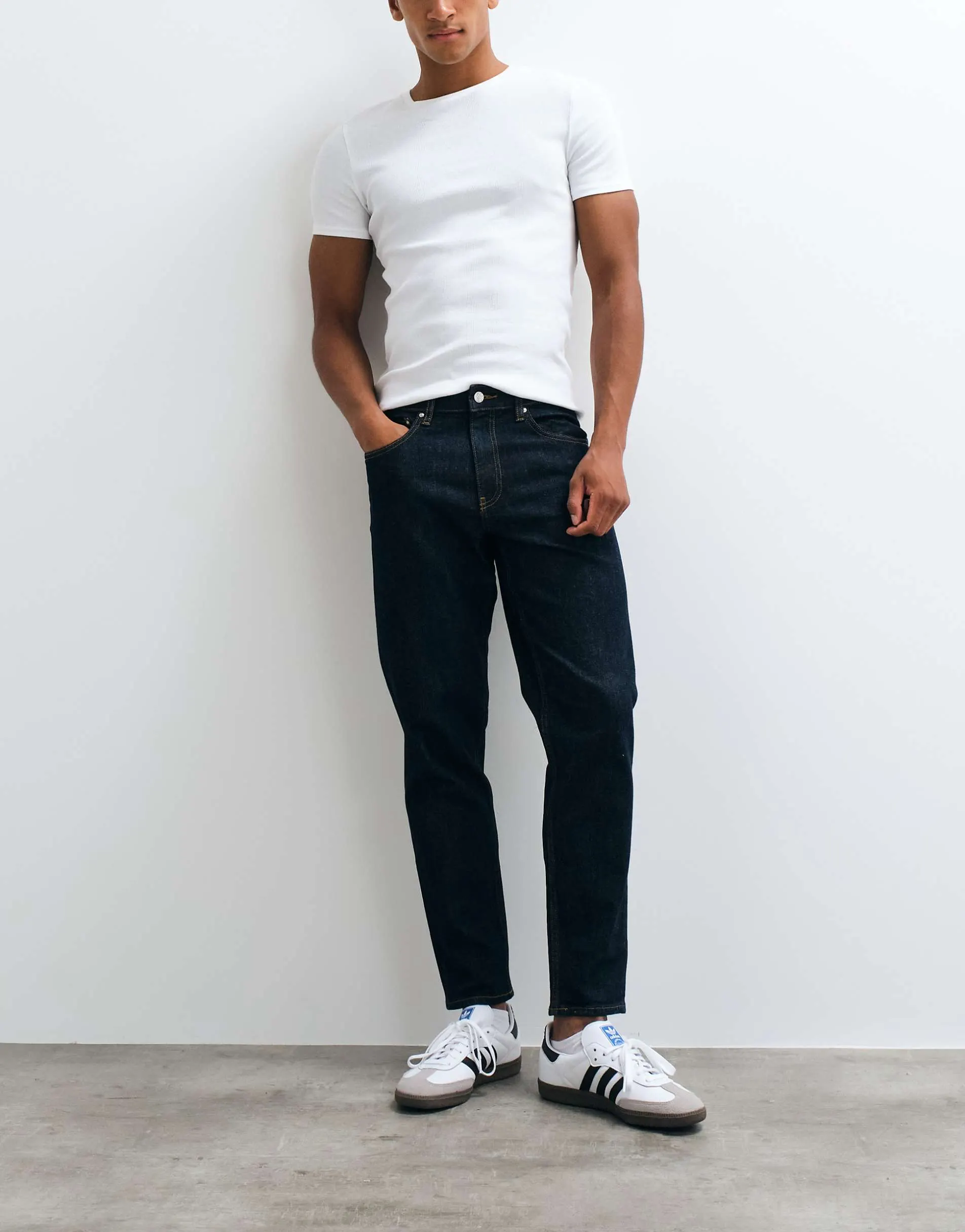 ASOS DESIGN tapered jeans in indigo