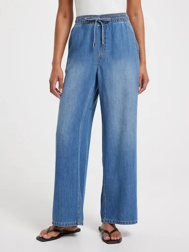 Just Jeans Liquid Mid Rise Pull On Pant