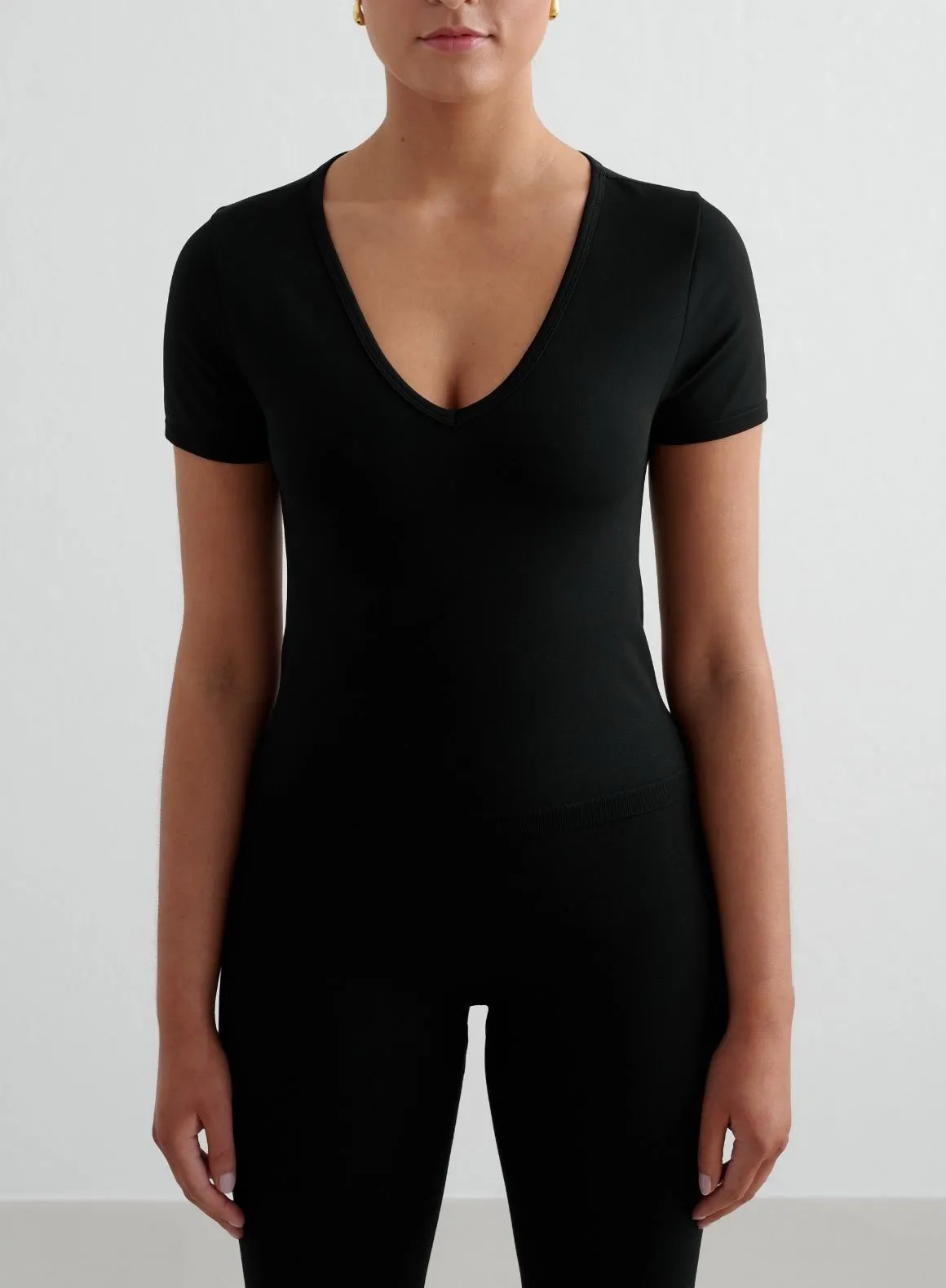 Black Shape Seamless Short Sleeve
