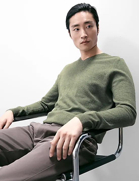 Pure Cashmere V-Neck Jumper