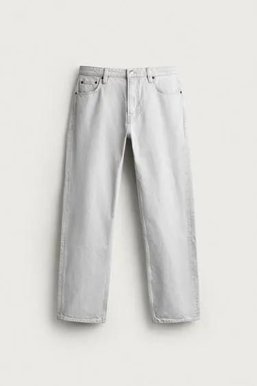 STRAIGHT-LEG JEANS