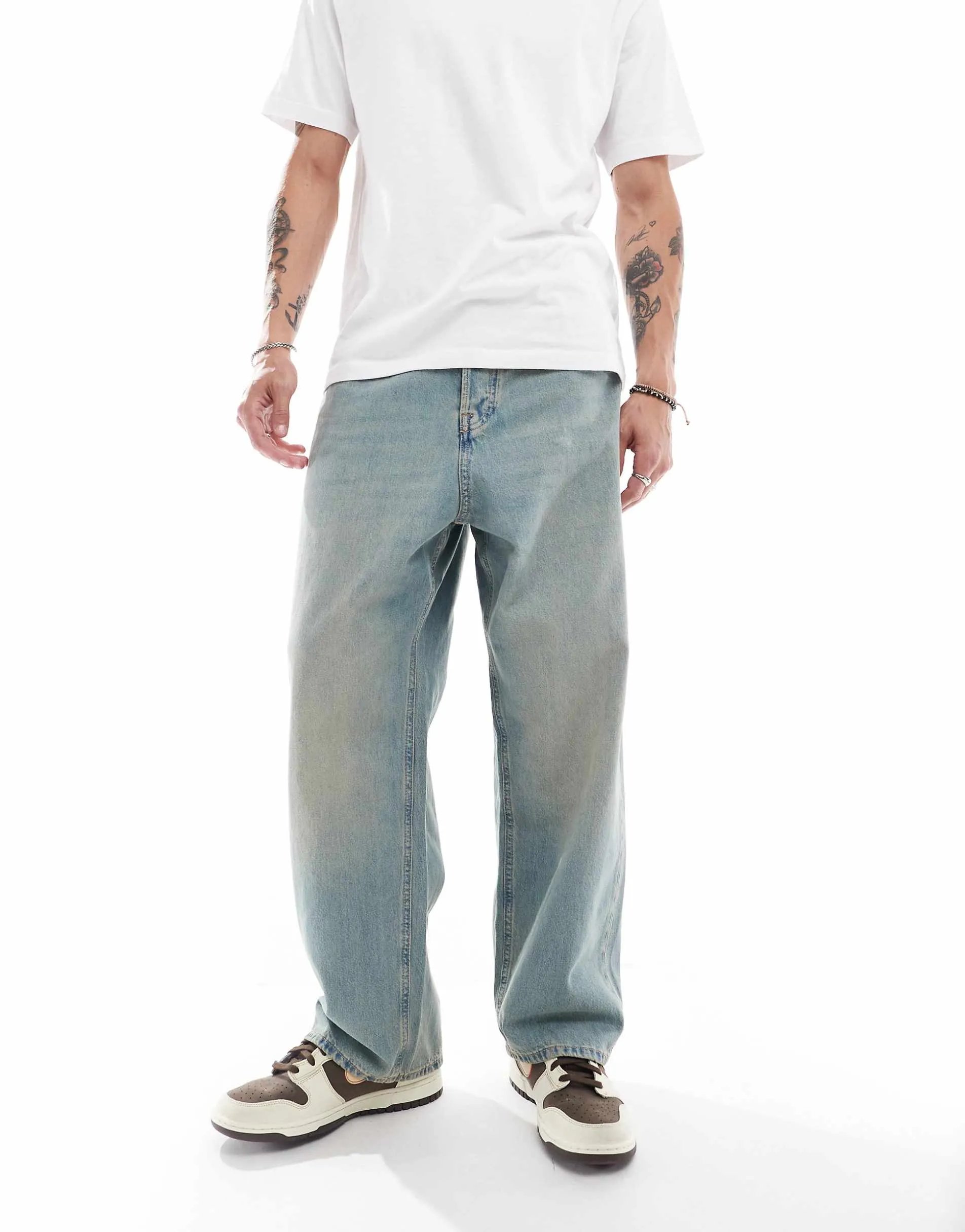 Jack & Jones Ron skater jean in blue cast wash