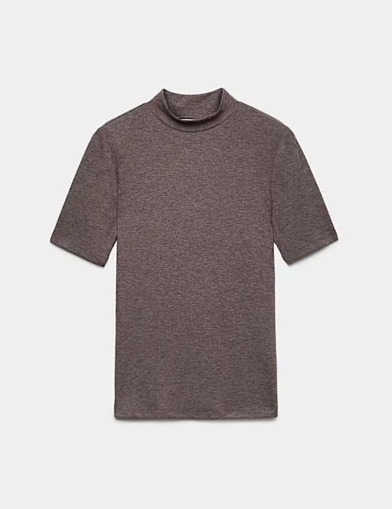 Bequemes kurzärmeliges T-Shirt mit hohem Kragen