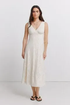 Vestido tirantes bordado flor