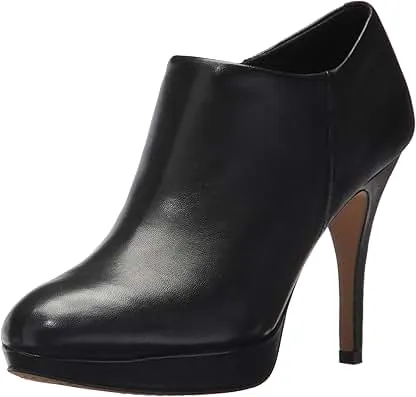 Vince Camuto Women's Elvin Bootie