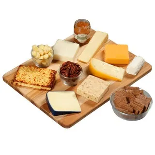 Fortune Wisconsin Select Cheeseboard Bundle, Full Wisconsin Cheese and Accompaniments Gift Crate