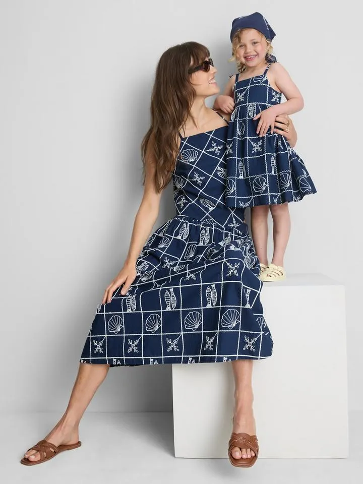 18 mois–9 ans | Robe à smock brodée à fines bretelles