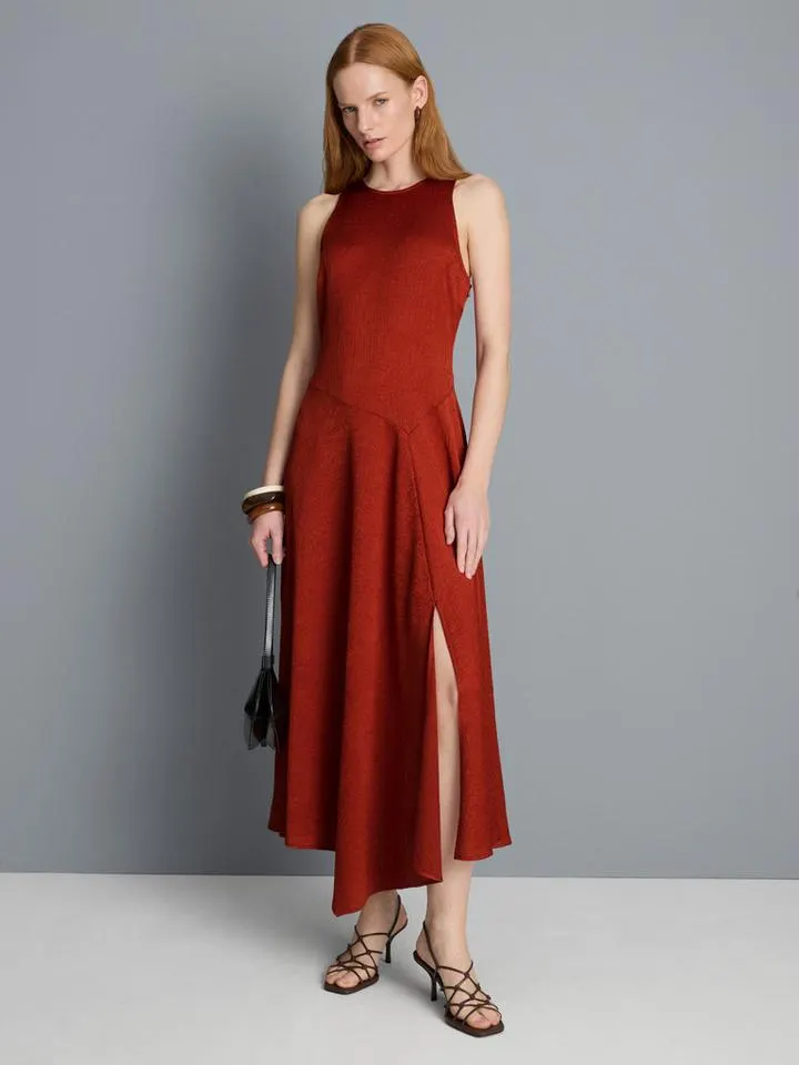 Robe mi-longue asymétrique sans manches en satin