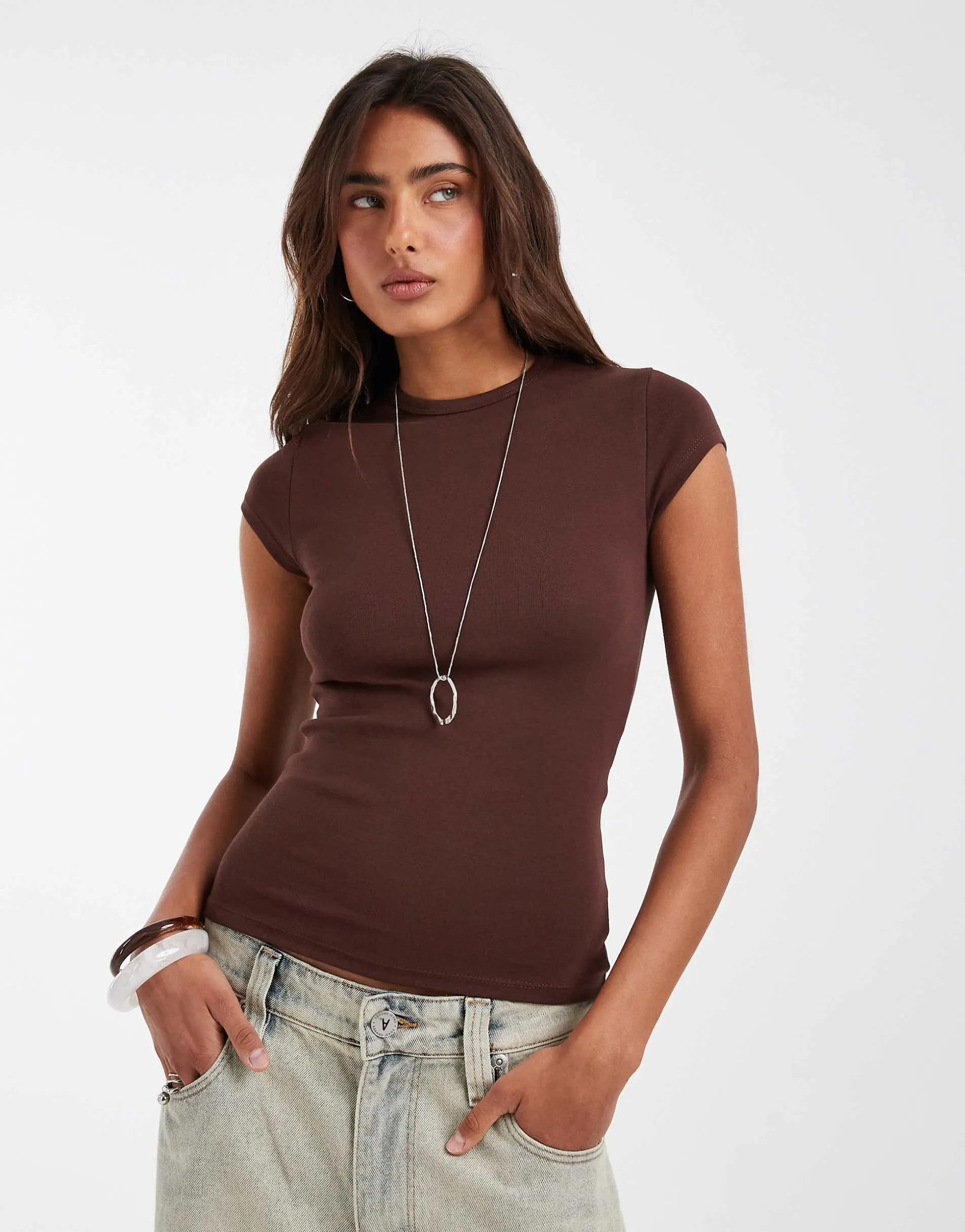 ASOS DESIGN clean fitted short sleeve baby tee in chocolate