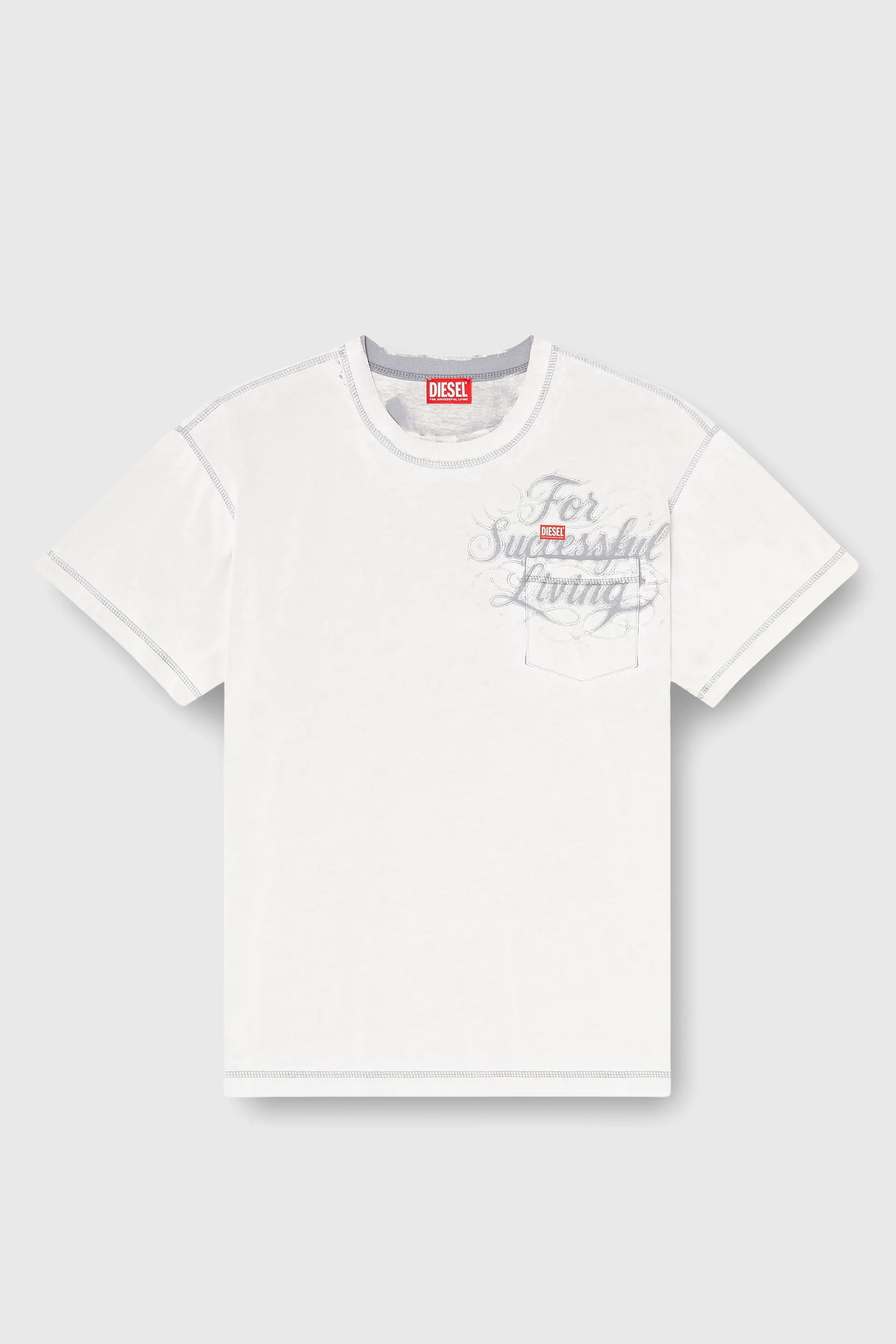 T-shirt with chest pocket and graphic print